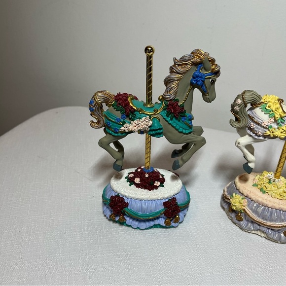 Heritage House Carousel Horse Figurines. Collectible. Vintage - Picture 4 of 7